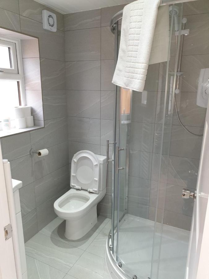 Lovely Central Studio/2Bed - 5Min To Train Station Slough Eksteriør bilde